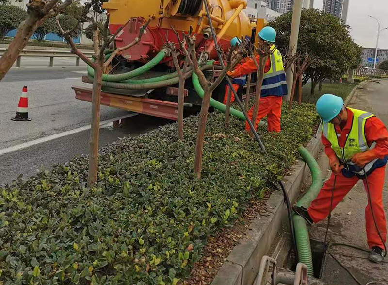 嘉陵市政管道清淤