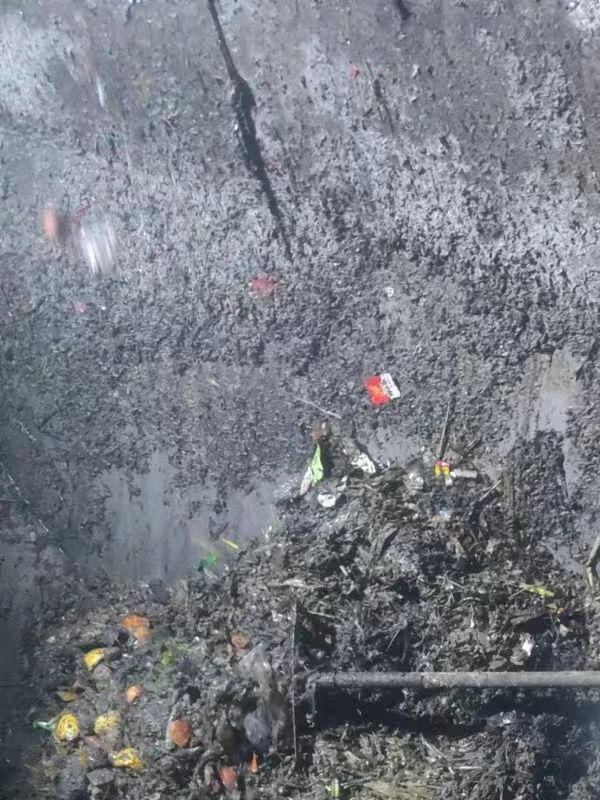 嘉陵污水池清理